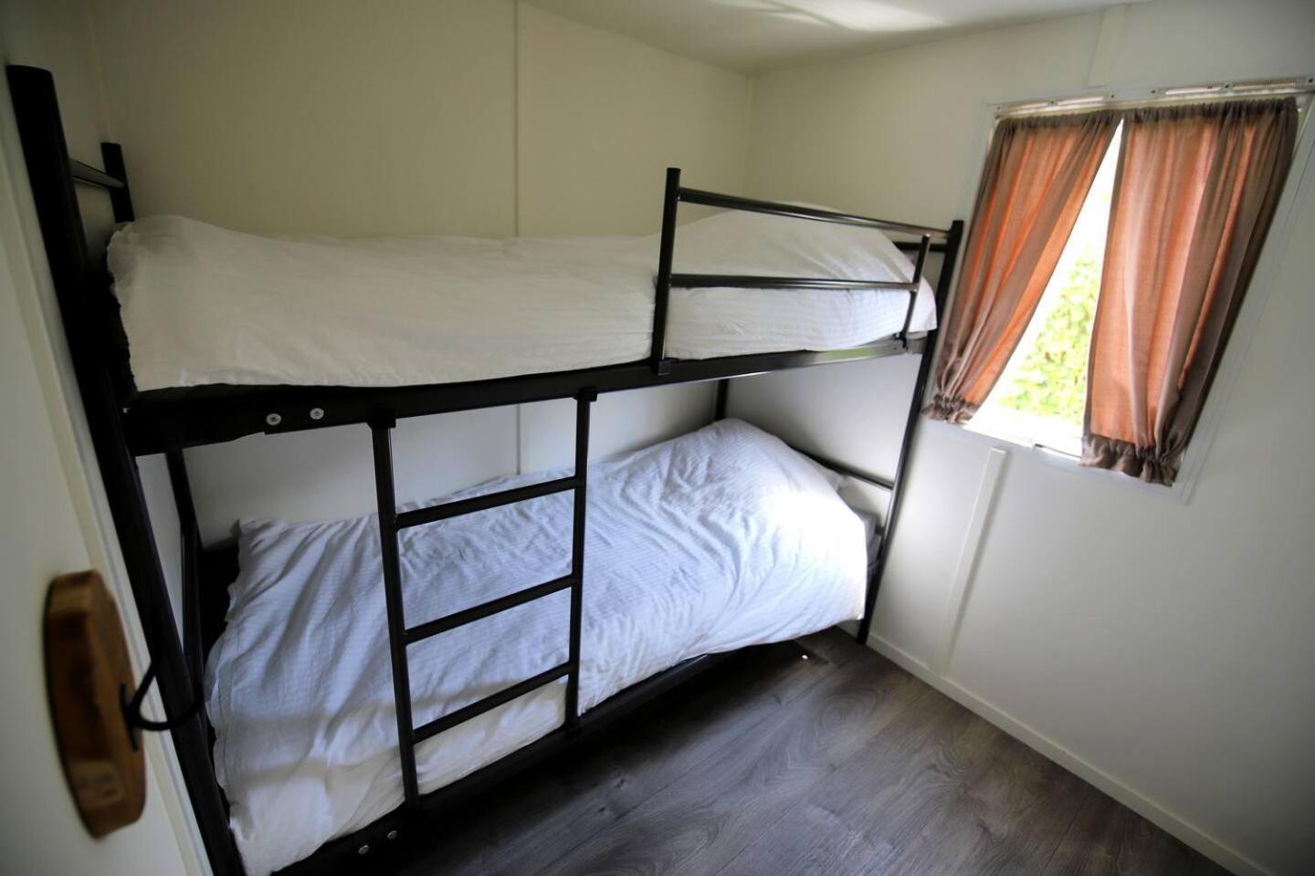 Charmante Woning Op Rustig Park Met Fietsen Epe Exterior photo